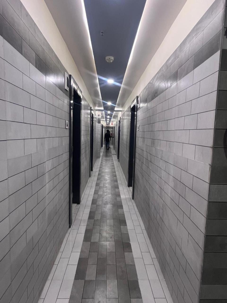 Hotel Hampton Vyara Екстер'єр фото